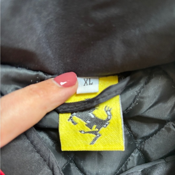 Scuderia Ferrari Racing Jacket - Picture 5 of 7